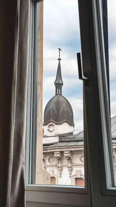 Designer Flat, Fully Furnished & Sunny Apartment Vienna